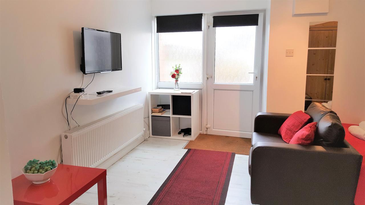 Swindon Old Town Studio - Entercloud9Sa Luaran gambar